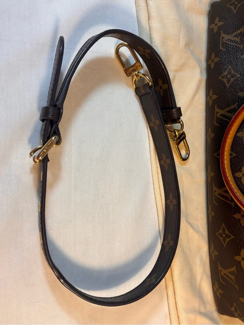 Louis Vuitton Pallas Mm